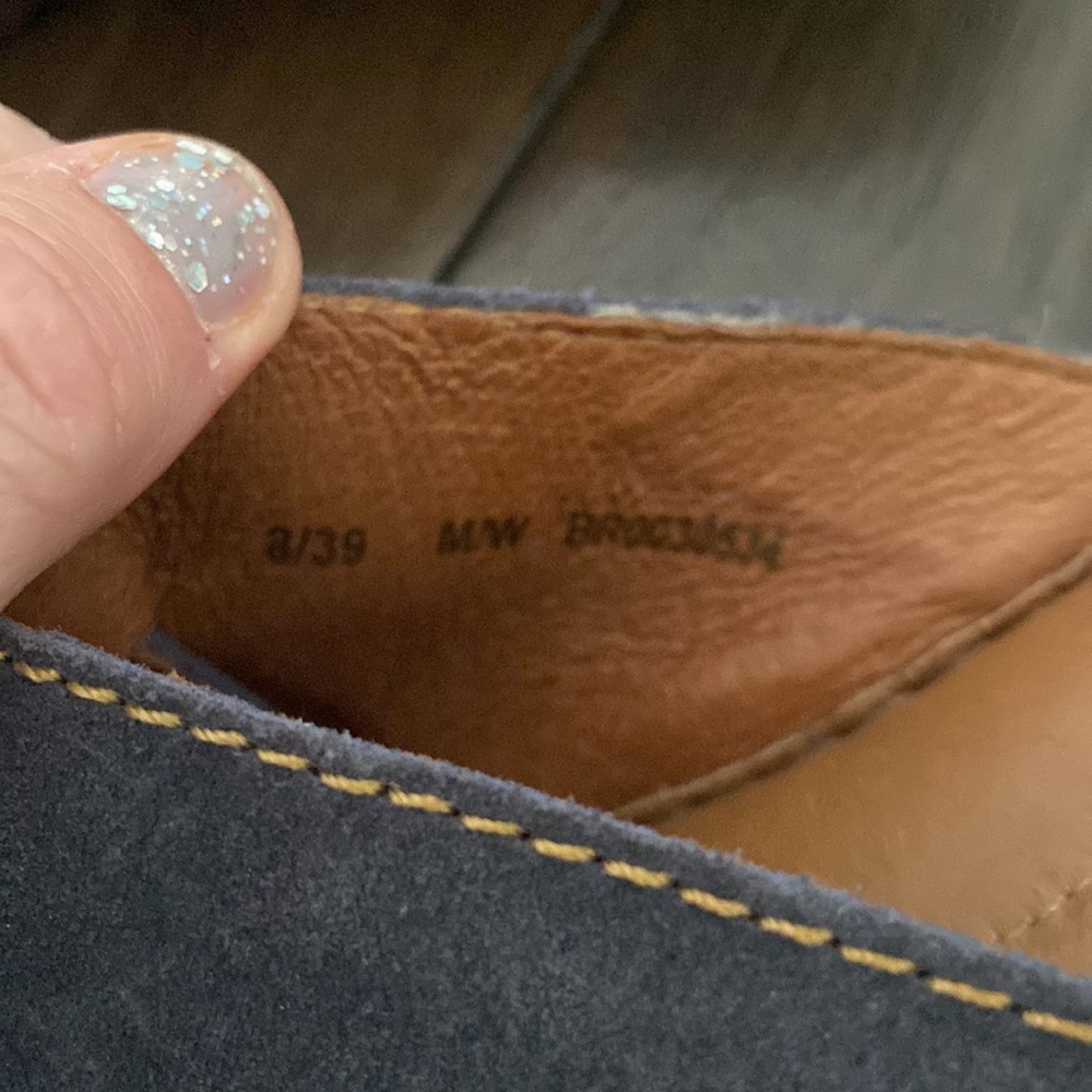 Born Teayo Basic Navy Indigo Distressed Leather F… - image 6